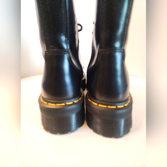 Dr. Martens Black Leather Boots for Men - Picture 8 of 16